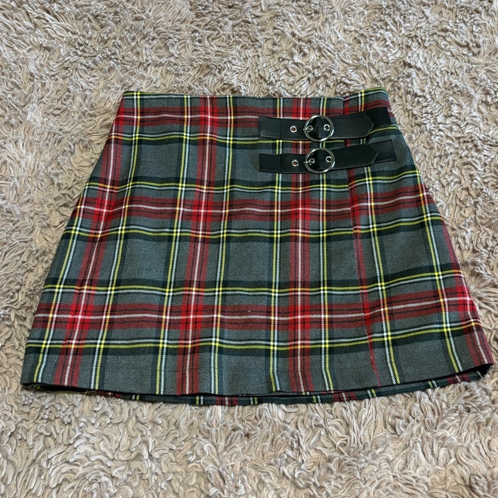 Forever 21 Women Plaid Side Waist Belts Mini Skirt